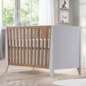 NEST Flexx Classic Crib White and Natural Wheat