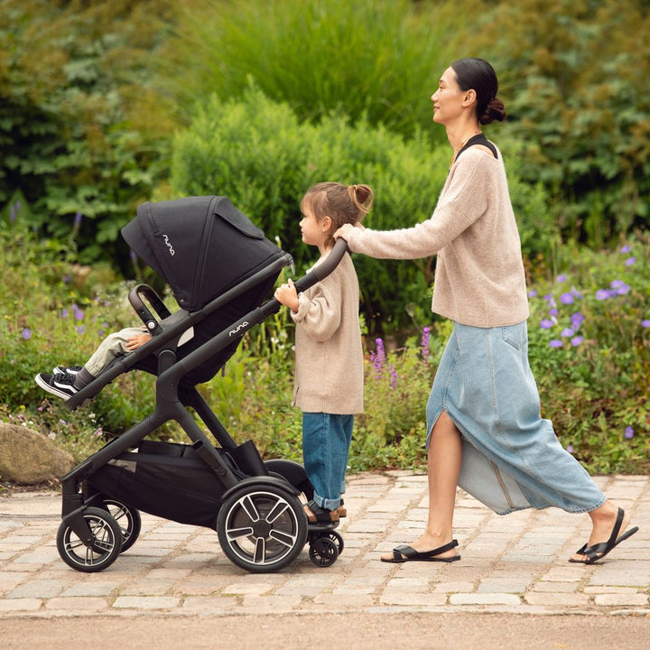 NUNA DEMI Next Stroller with Rider Board - Caviar