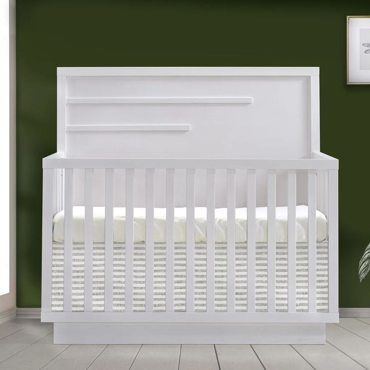 Natart Como 4-in-1 Convertible Crib with Horizontal Molding