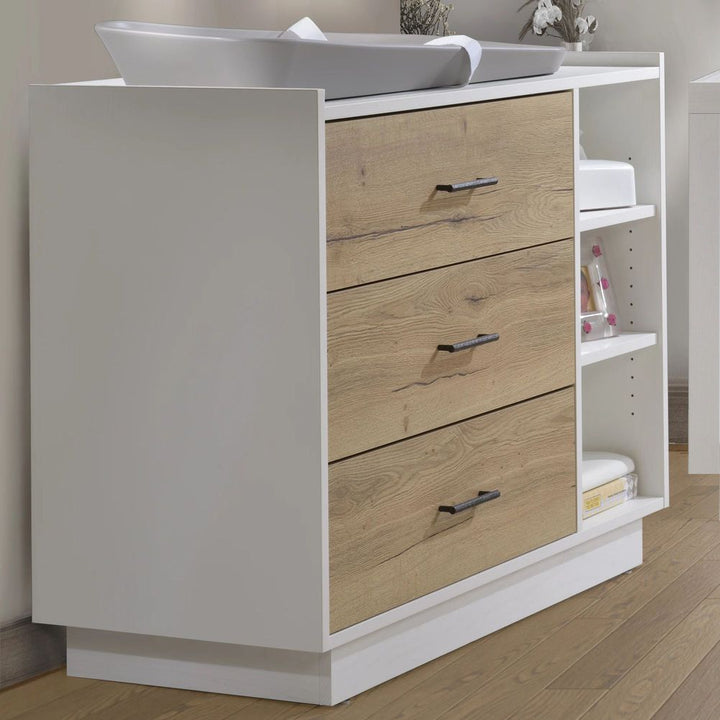 TULIP Tito Collection Crib and Dresser