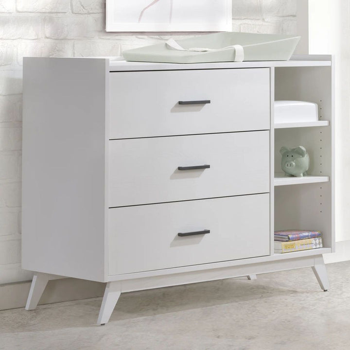 TULIP Sissi Collection Crib and Dresser